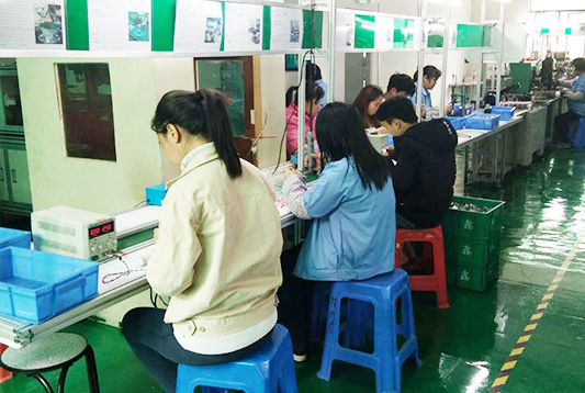 生產(chǎn)流水線,員工的工作態(tài)度決定質(zhì)量 生產(chǎn)流水線,員工的工作態(tài)度決定質(zhì)量